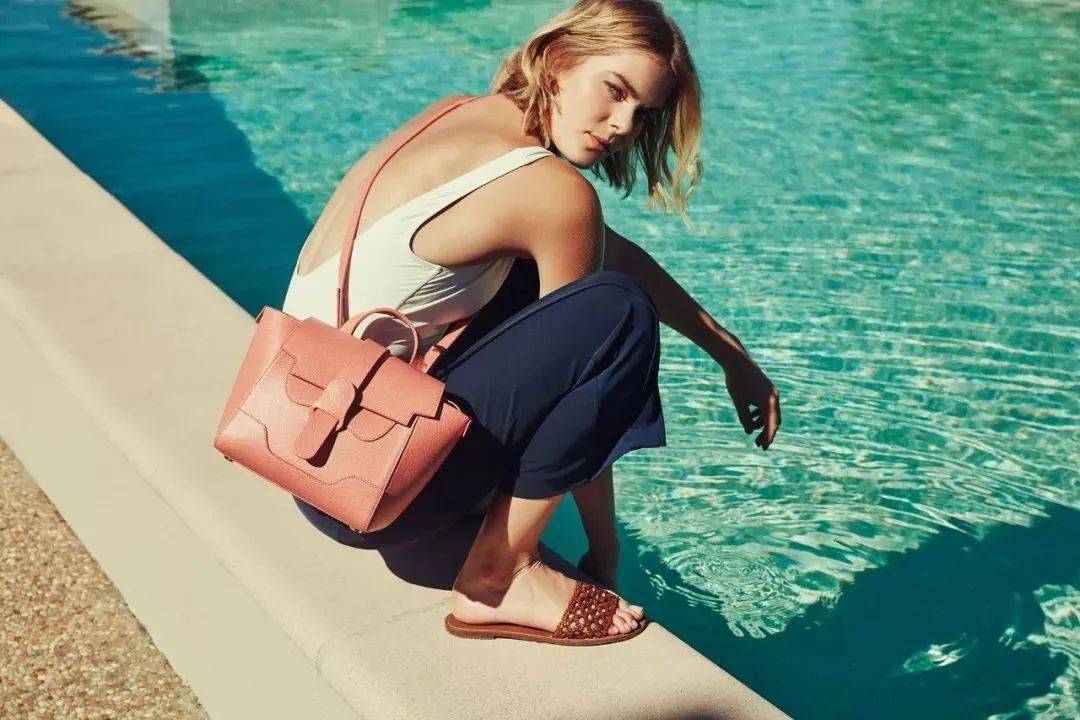 包包|小众包试背 | 通勤包该怎么选?我推荐这只