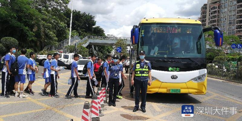 租赁|深圳中考三辆接送考生大巴被查，三百名考生有序转运，没耽误午休