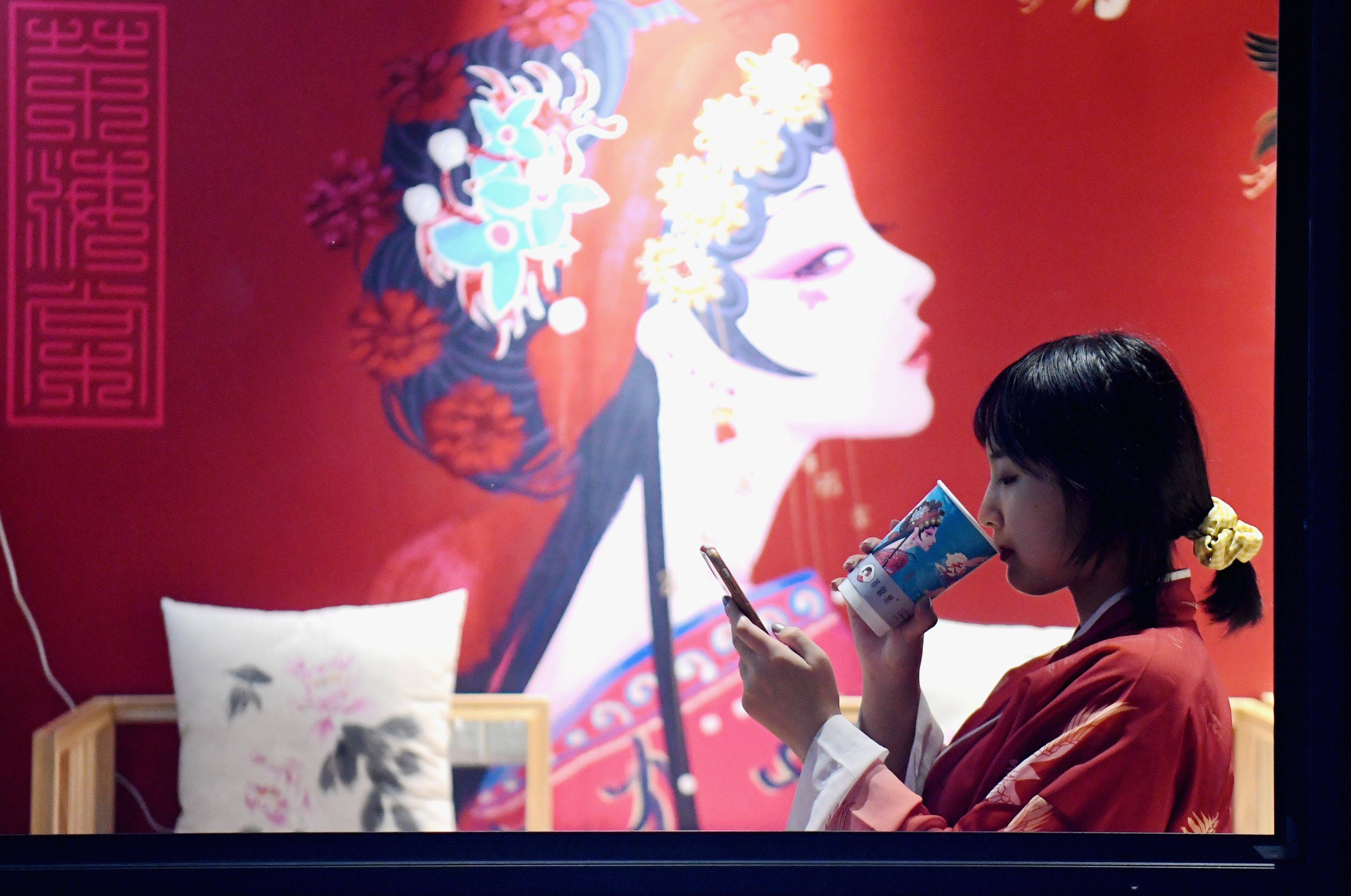 夜间|河北石家庄：“夜经济”释放消费活力