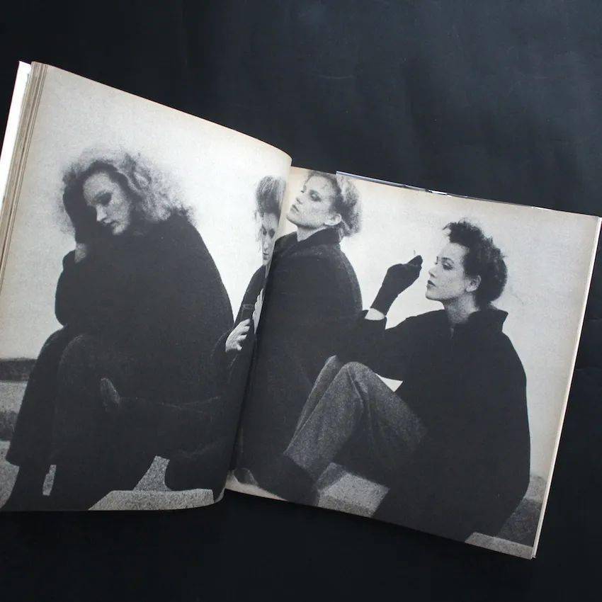 Simons|你愿意花一件单品的钱买一本品牌档案吗？