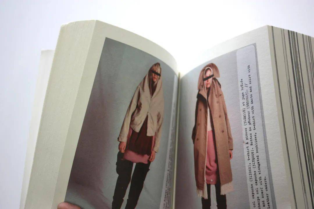 Simons|你愿意花一件单品的钱买一本品牌档案吗？