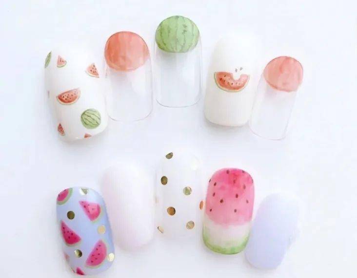 指尖|潮流美甲，藏在指尖的优雅艺术