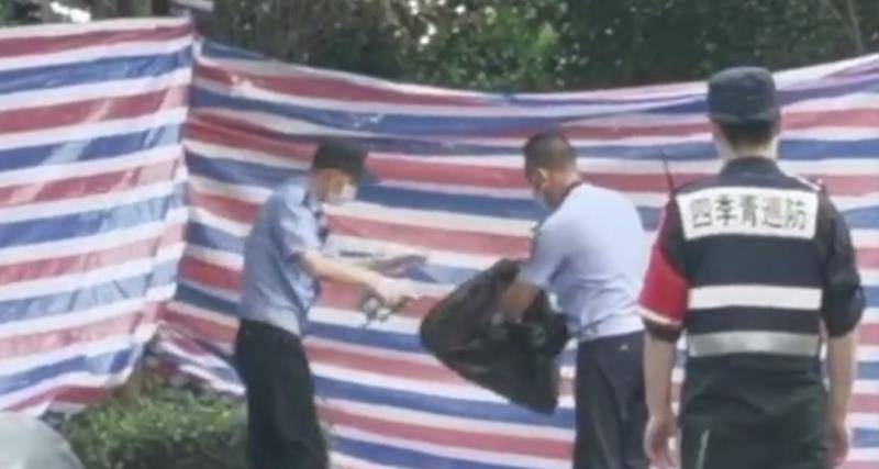 小区|杭州女子“失踪”案探访：警方清理涉案小区化粪池