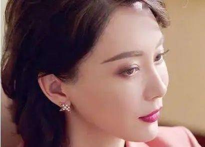 陈数|43岁的陈数演“女配”竟艳压女主佟丽娅,看了她的状态,我果断种草了这个东西......