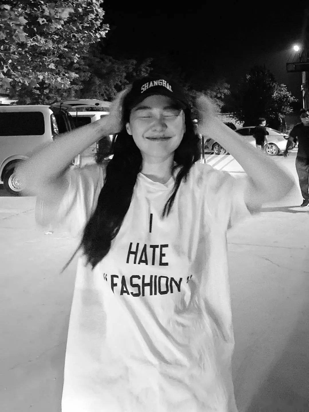 女孩|金靖是如何一步步走入大众视野的？爱笑的女孩运气不会太差