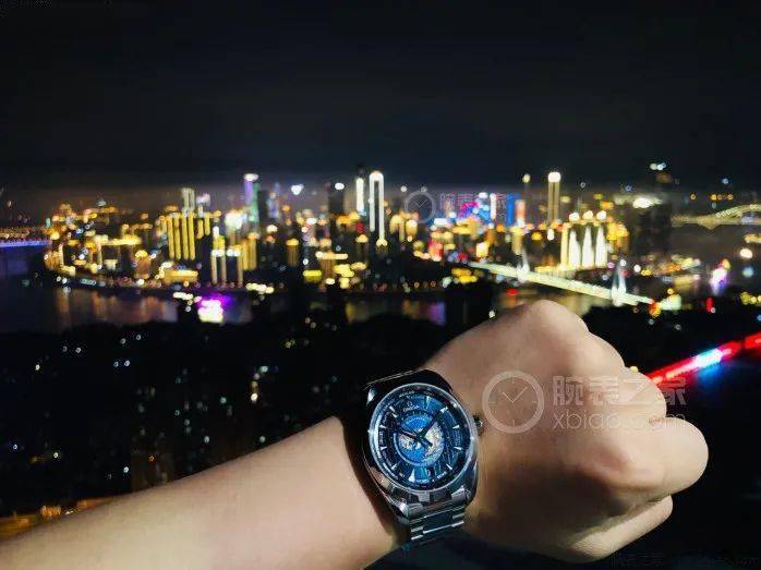 欧米茄|多彩夏日，有海马同行