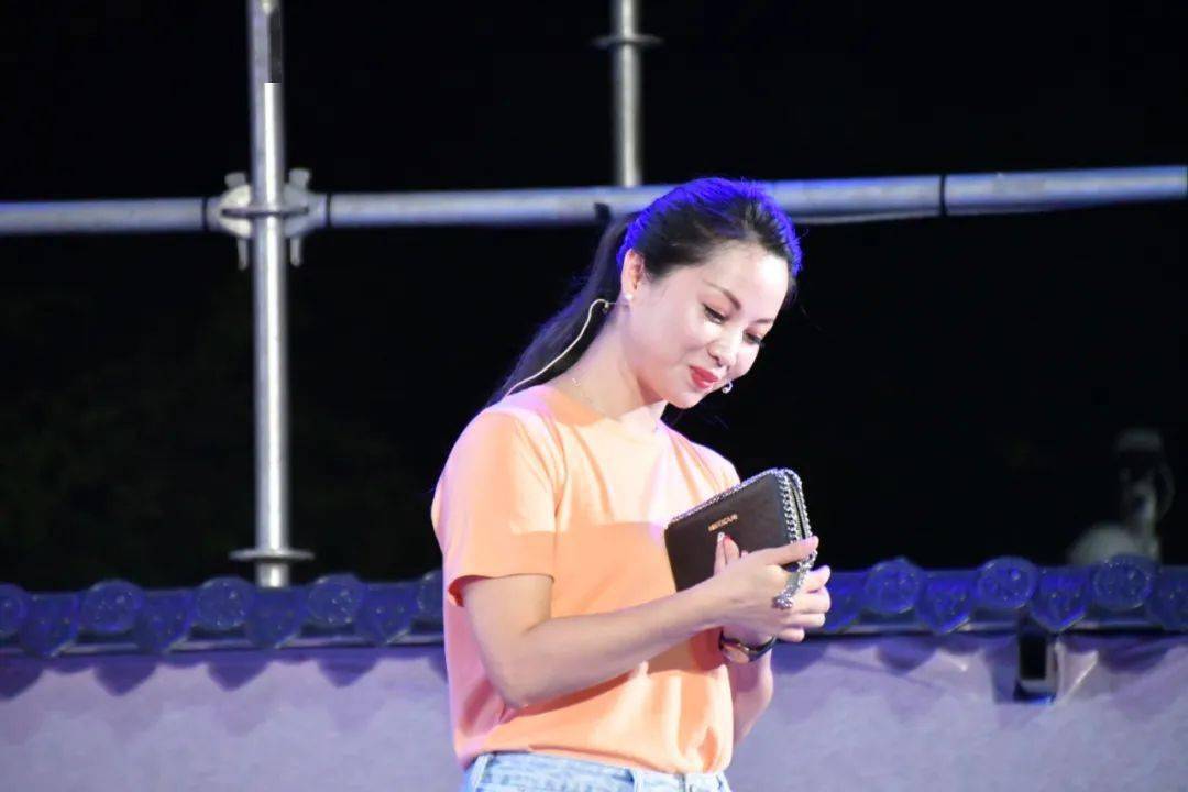讲故事《福妮儿》表演:邢佳玥《游侠外传》系列电影