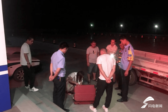 滨州|正能量丨一女子丢失行李箱 滨州惠民民警深夜解民忧获点赞