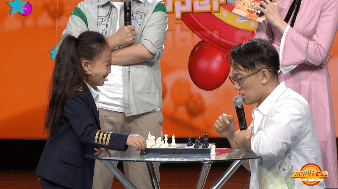 曹雨田|现场对弈，相声戏曲，四手联弹......萌宝们各显神通！