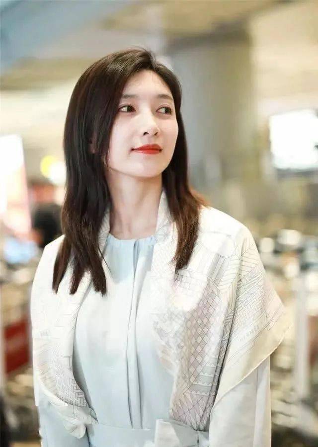 女人|被《三十而已》刷屏了,女人过了30岁依然可以很迷人