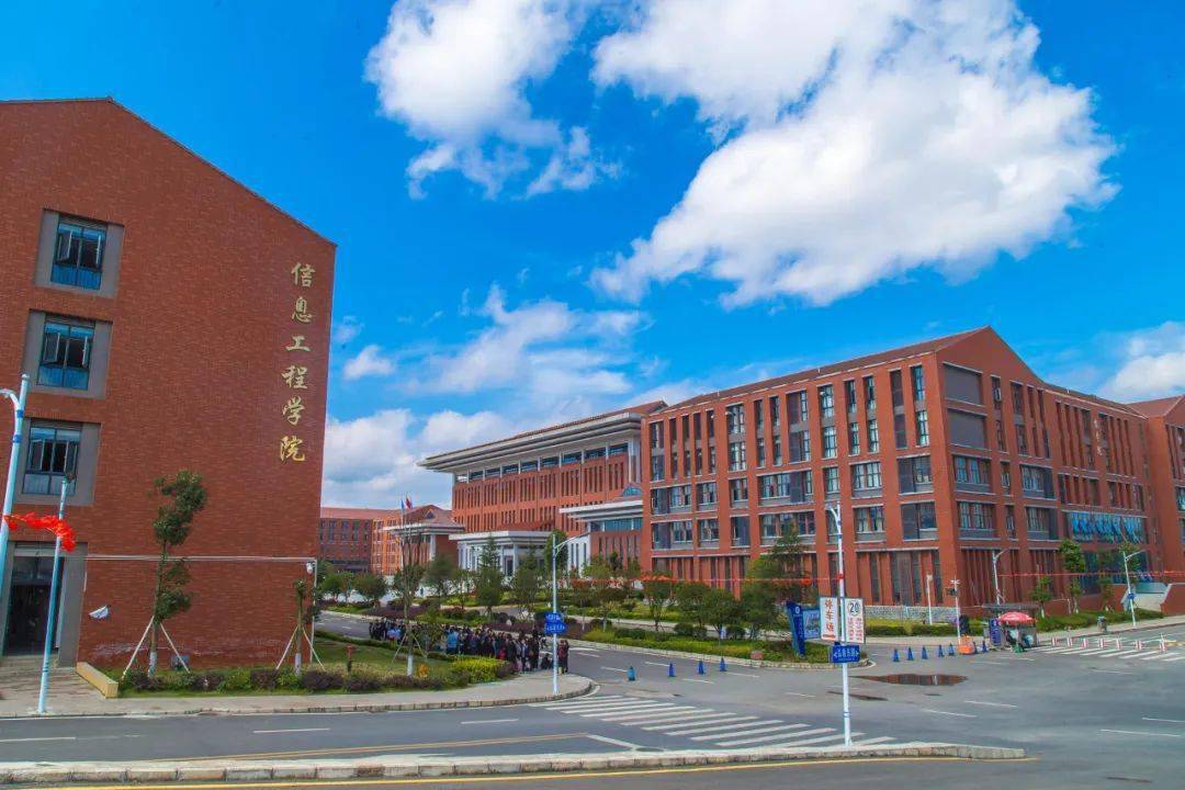 在厦门，每一百名初中学生，就有45个人考不上普高！普高真的比上本科还难吗？