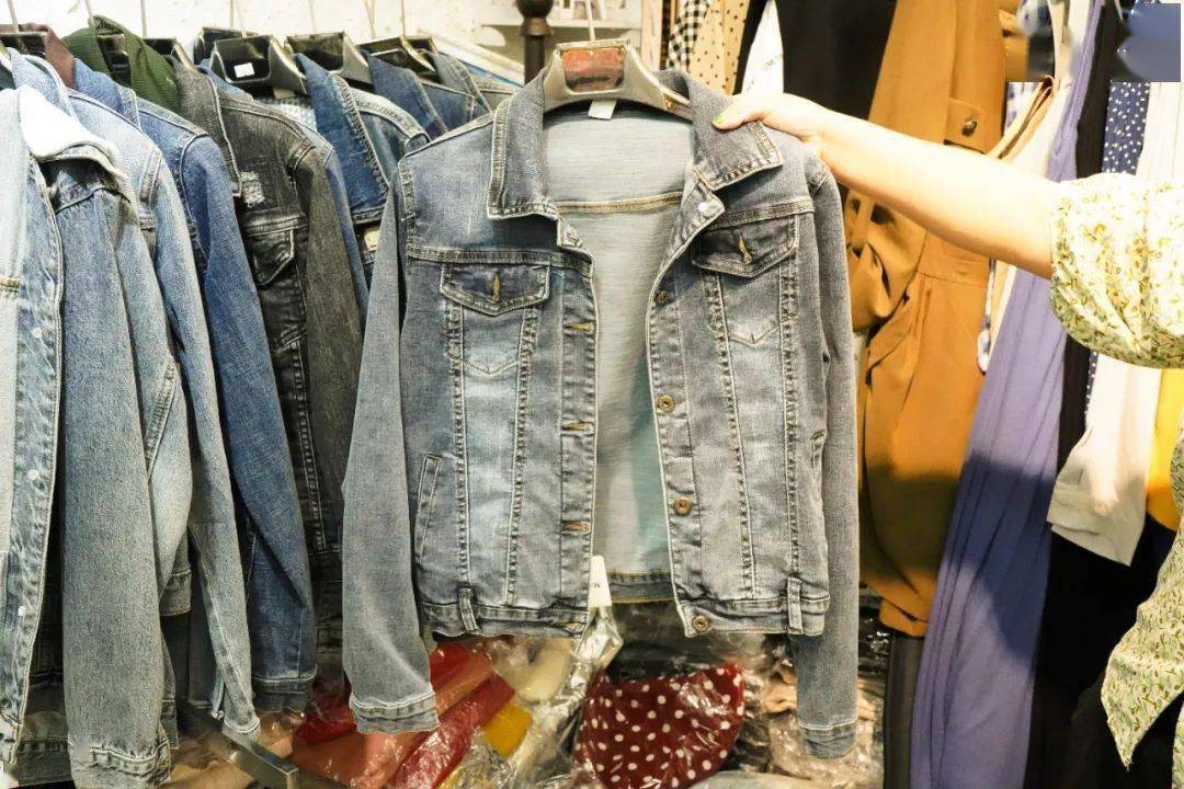 石龙|开业12年，东莞这家服装批发城，怎么样了！