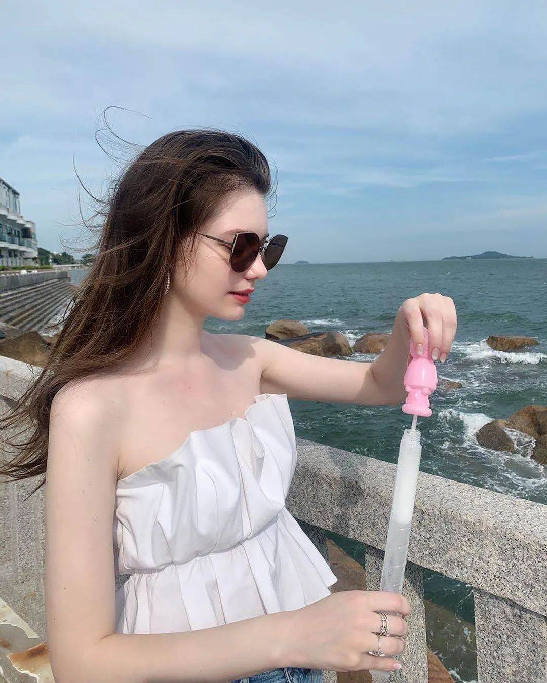 Louise|浓 颜 系 美 人，绝！