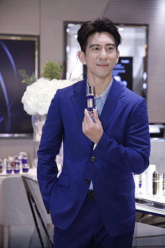 老公|贾静雯首当制作人没找老公拍戏 修杰楷笑称:可能我太贵了