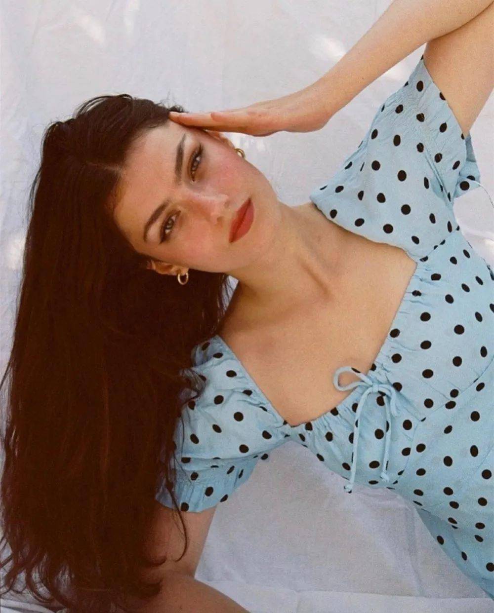 Louise|浓 颜 系 美 人，绝！