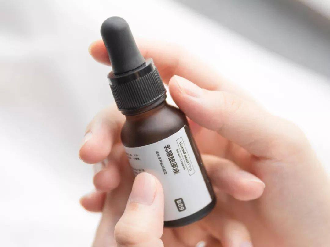 毛孔|鼻子脏到挤出“白条条”?照我这样做,脸上啥脏东西都溶掉!