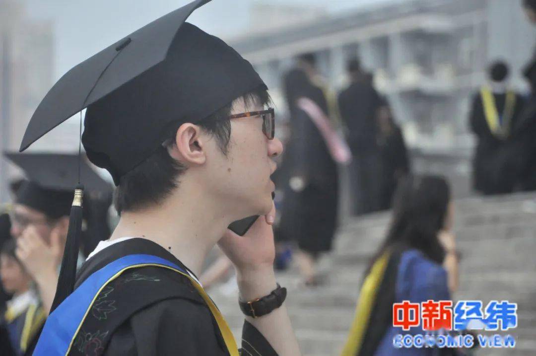 夏琳|我花两万元买了个实习机会