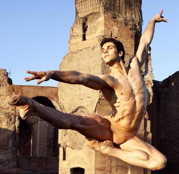 罗伯托·波雷|这个舞台上的王子,绝对秒杀一切小鲜肉!