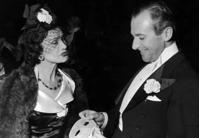 寓所|花16W买香奈儿值吗？值！！！