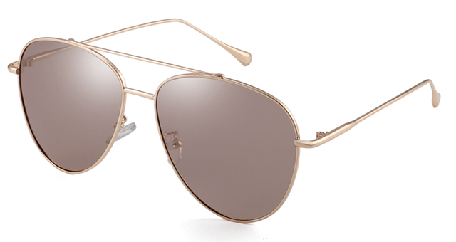 logo|中国代工厂的尴尬：100块的墨镜，贴上logo，售价翻10倍