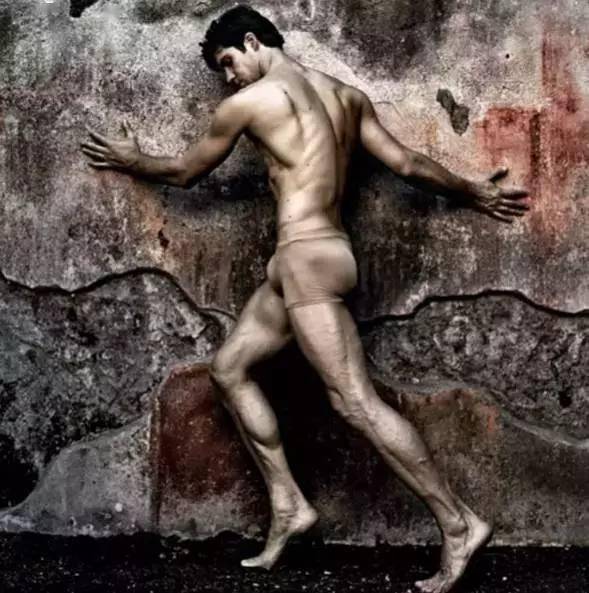 罗伯托·波雷|这个舞台上的王子,绝对秒杀一切小鲜肉!