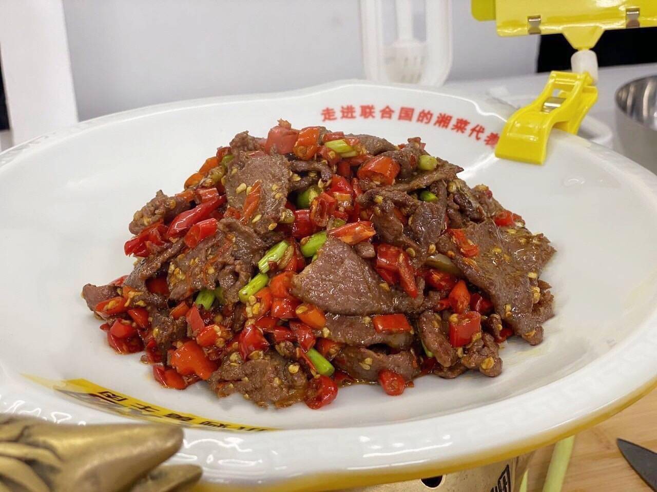 《中餐厅》分享赵丽颖的小炒黄牛肉 赵大厨的厨