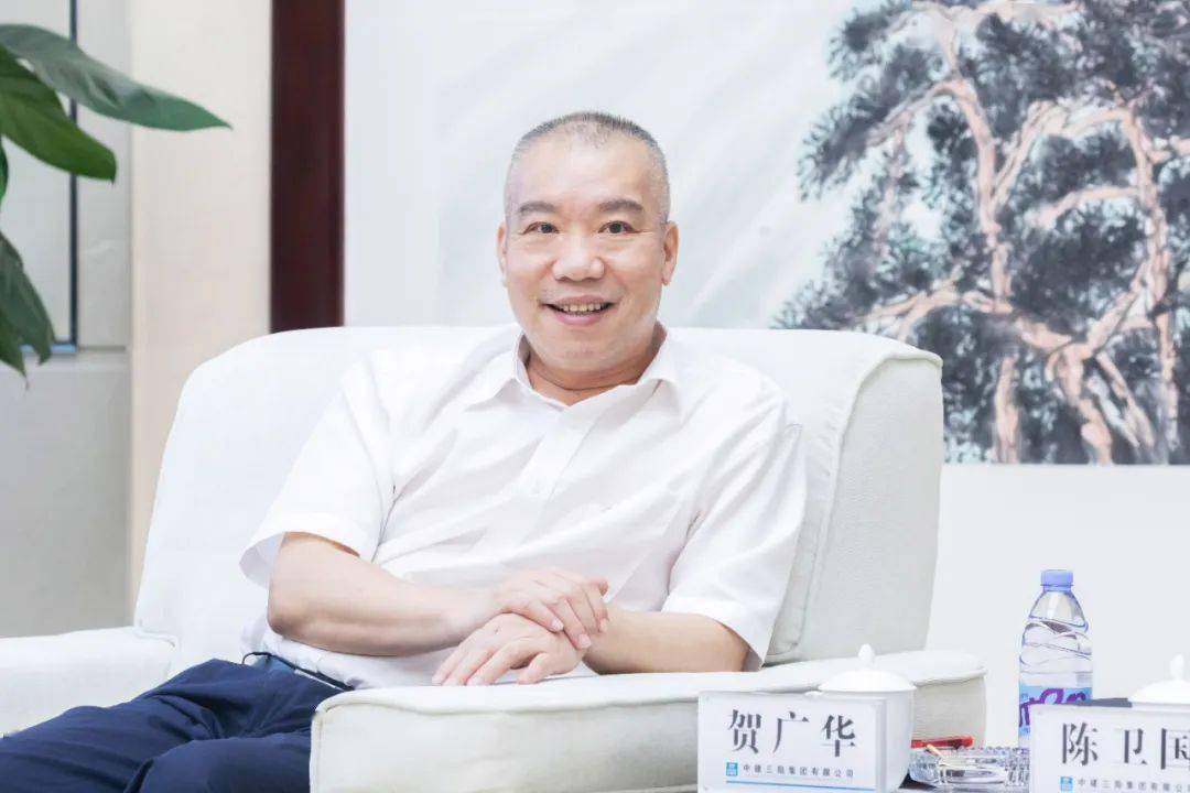 抢鲜看陈卫国与人民日报湖北分社社长贺广华会谈