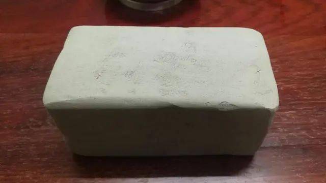 紫砂|市场上十不存一，正宗的极其稀少黄龙山稀缺泥料——本山绿泥