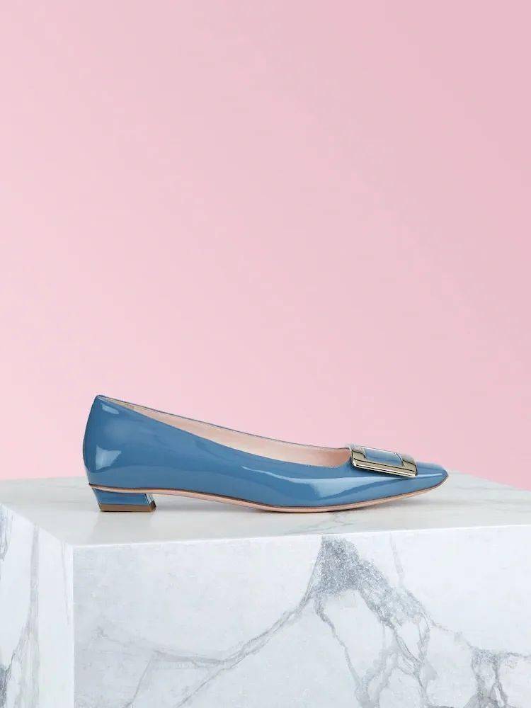 Roger|骨灰级经典Roger Vivier方扣鞋，又出了绝美新款！