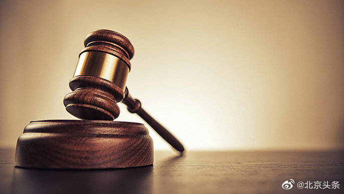 张某|妻子屡被家暴为护子捅刺丈夫致重伤，法院：系正当防卫，无罪