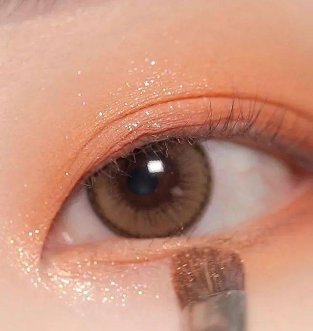 橘色|金请夏绝美回归！彩色眼影也能消肿又好看！