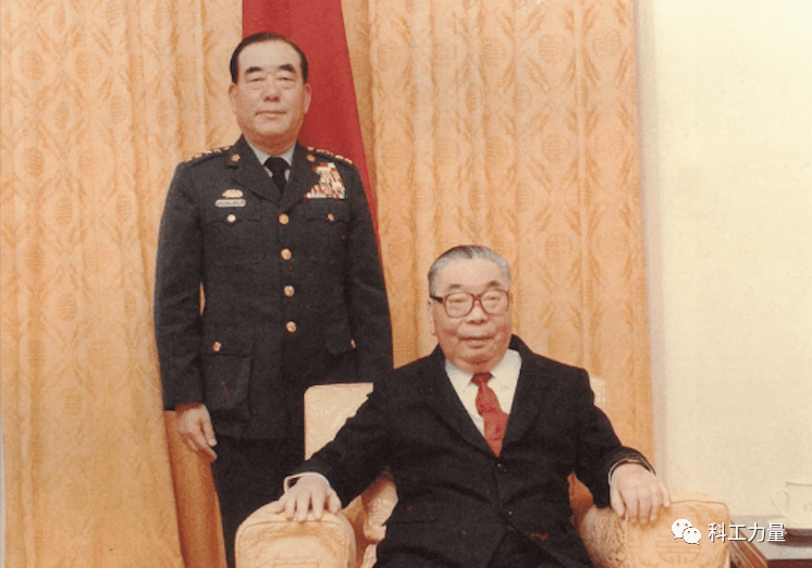 蒋经国|从欺骗上位到搅乱台海，李登辉如何步步上位？