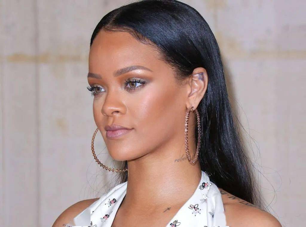 成分|Rihanna个人护肤品牌，价格产品成分全分析！