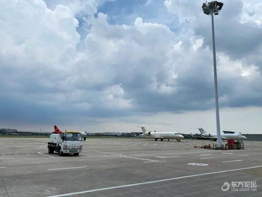 飞机场修跑道大概多长时间 4c2f902fbe454a07991832289b5f6455.jpeg