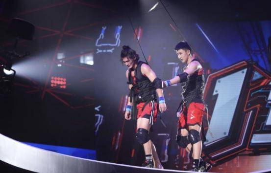 张鑫栋|《运动吧少年》组队模式正式开启，张继科点赞少年体育精神，赛况反转不断充满未知