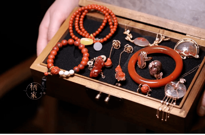 翡翠|戴上这些珠宝，让你美翻整个朋友圈