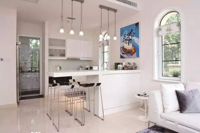 实景|450平挑空别墅实景，虽然是简约风格但是很华丽