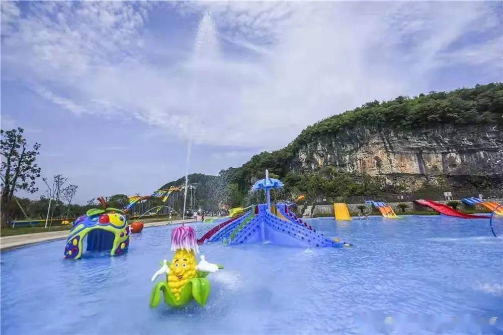 夏日清凉之旅:8月9日,泾县月亮湾牛肝马肺景区,水上乐园一日游