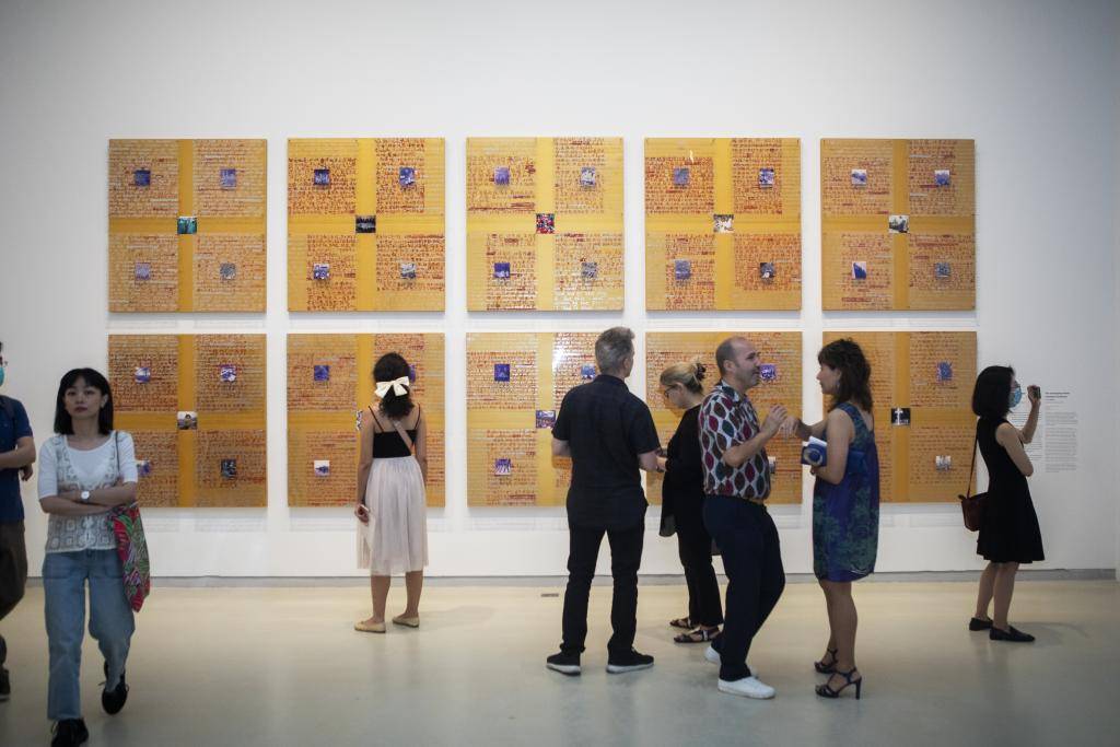 展览|上海当代艺术博物馆疫情后首展：跃入历史的“海浪”