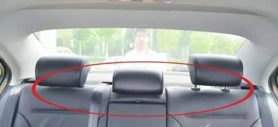 盲区|悲剧！桂林一女司机倒车撞死亲生儿子！桂林人开车千万注意！