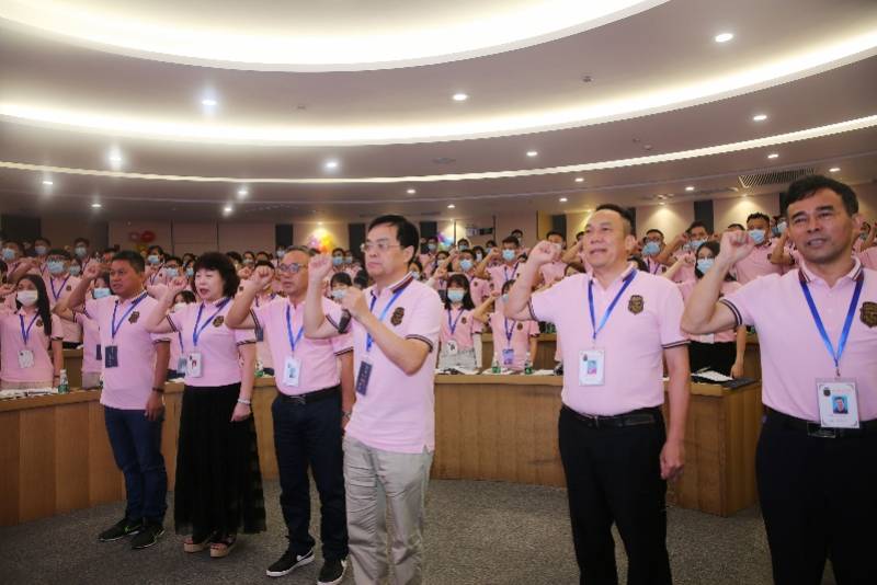 教育|中山市迪茵公学教师培训开班，校长贺优琳：不允许向家长吃拿要