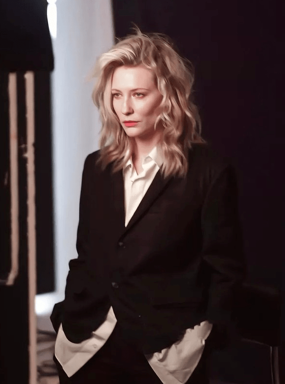 面料|曾住在热搜上的《浪姐》，终于是糊了？