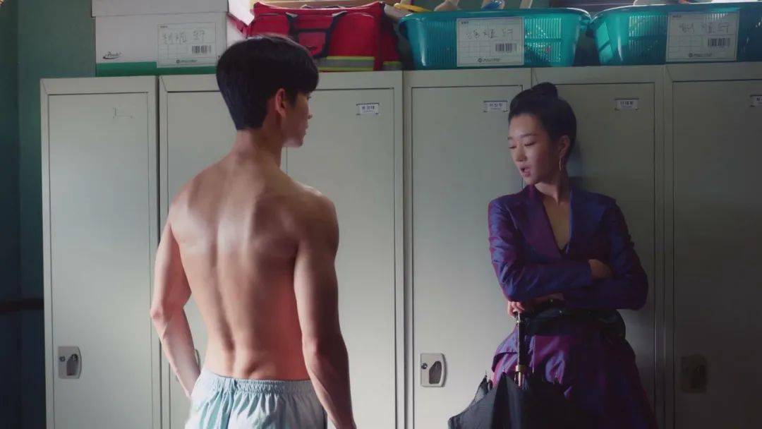 衣品好|《虽然是神经病但没关系》，衣品好就好！