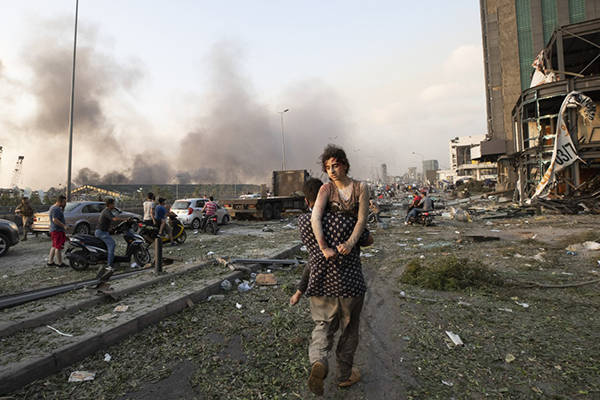 黎巴嫩爆炸直接致4家医院损毁停诊,一医院18名