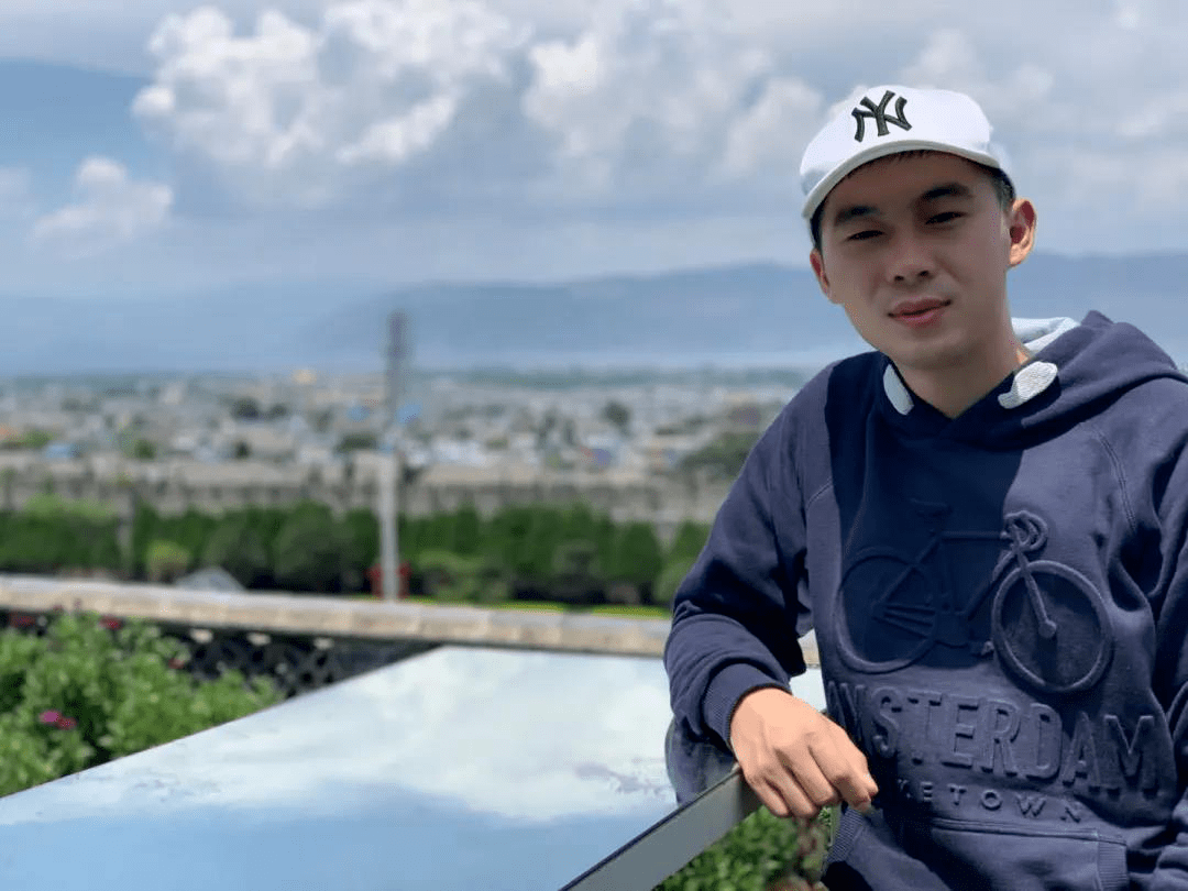 华为最高档“天才少年”：刚出校门就拿年薪201万元，拒绝别家公司360万年薪