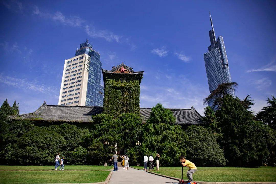 文科生|够了，求求别再拿文科生卖惨了