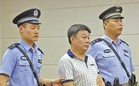 死缓|前任县委书记贪腐超亿获刑死缓，接任者再落马