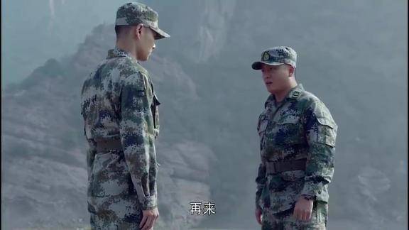 热血尖兵张小武格斗成绩不合格班长亲自训练他不信练不好你