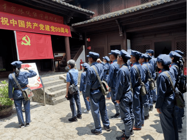 寻甸县城居住人口_寻甸县城图片(3)