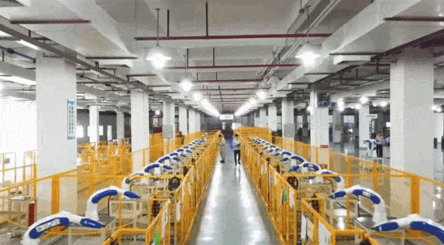 在突发疫情面前从